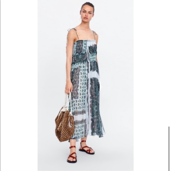 Zara limited addition dress - Picture 6 of 8